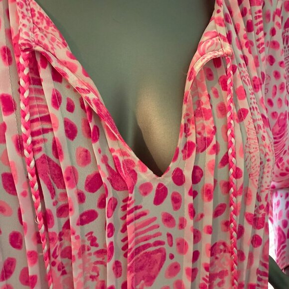 Lilly Pulitzer Marilina Tunic Top Raz Berry Heart & Sole Size Medium - Picture 3 of 9